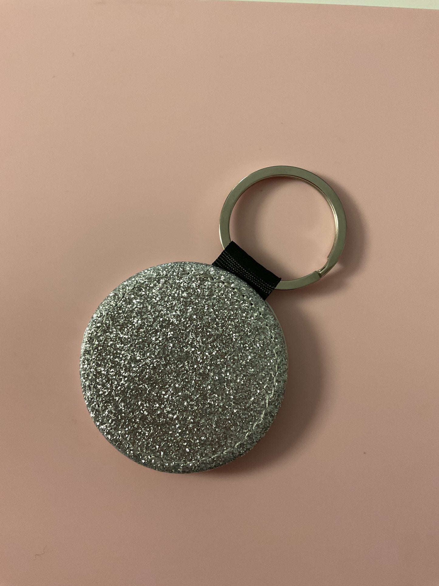 Porte-clé simili cuir à paillettes