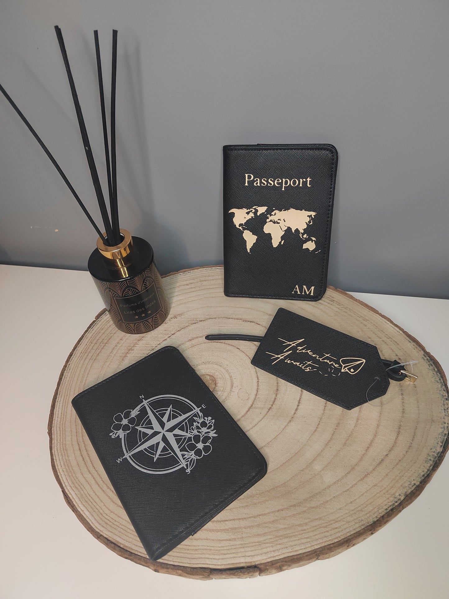 Porte Passeport et étiquette en simili cuir